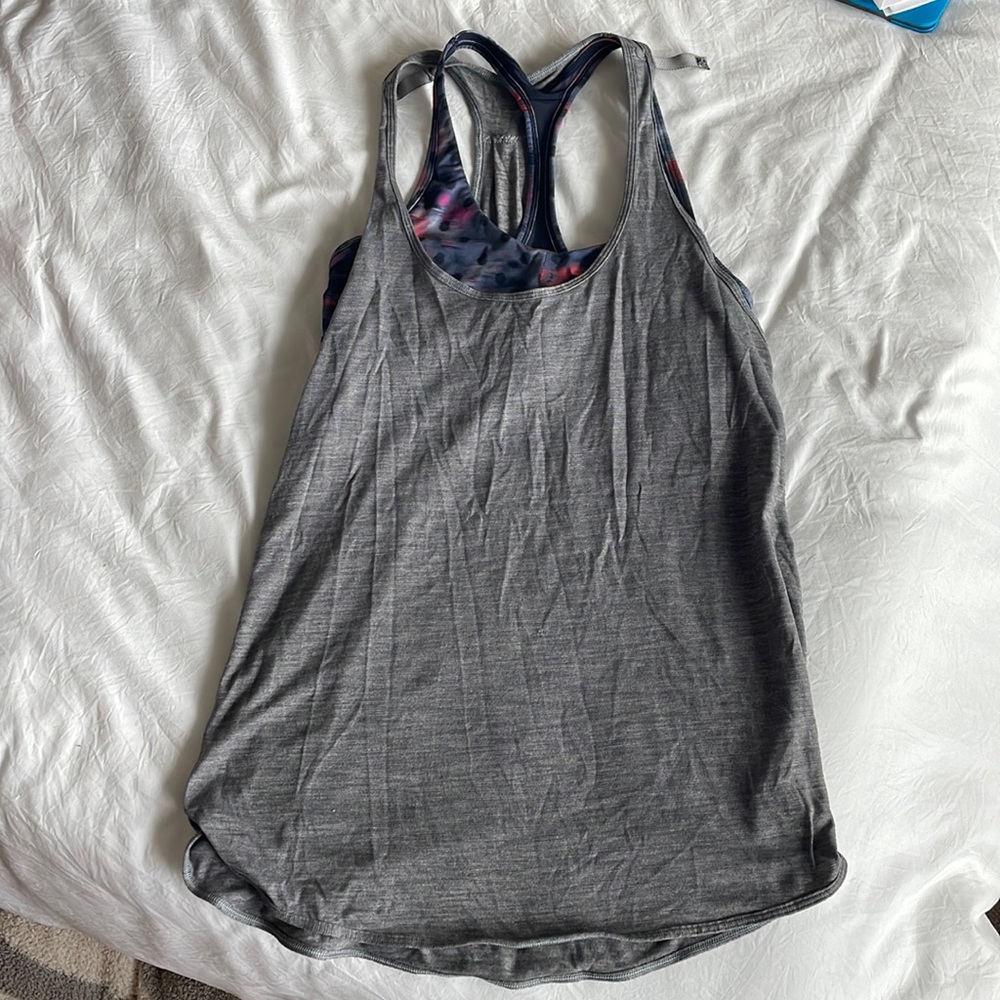 Lululemon tank top with built in bra